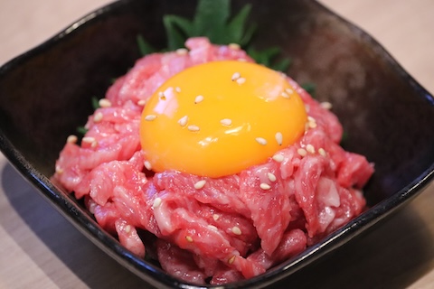 和牛ローストユッケ